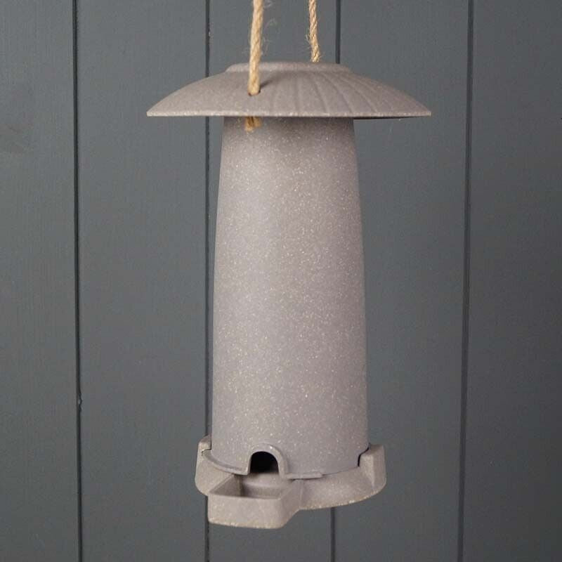 Seed Feeder - Straw
