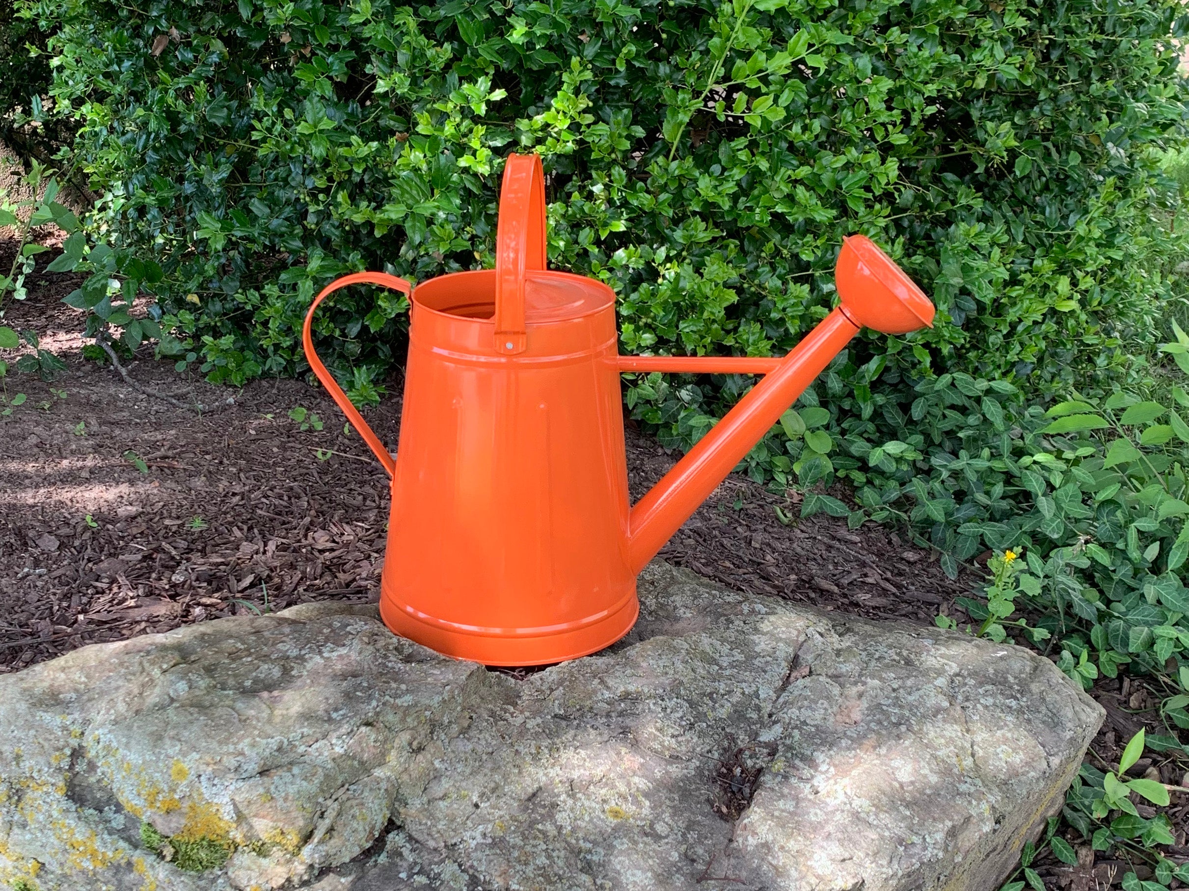 Metal Watering Can & Memory Foam Kneel Cushion Combo - 2.1 gal Orange