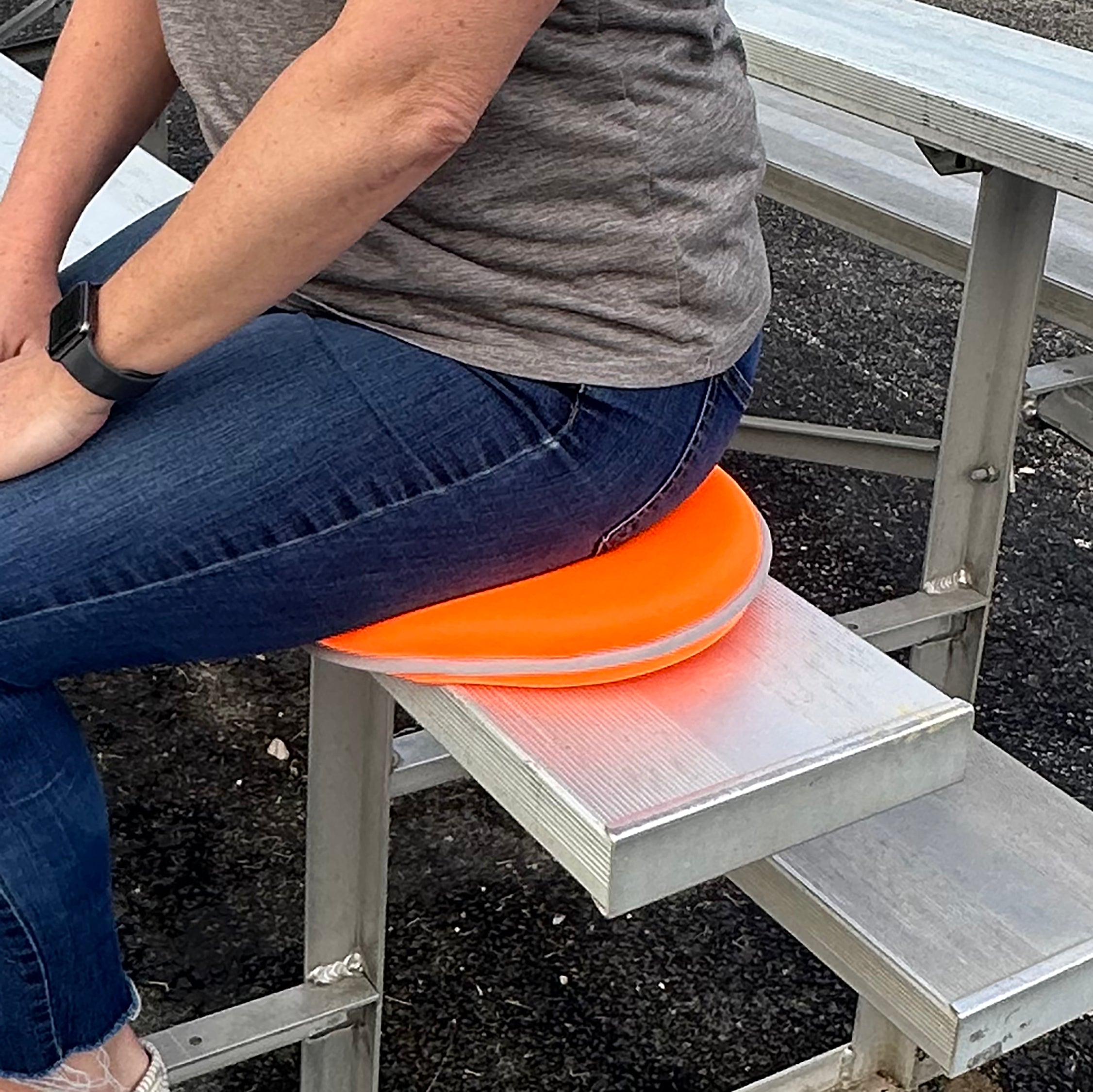 Metal Watering Can & Memory Foam Kneel Cushion Combo - 2.1 gal Orange