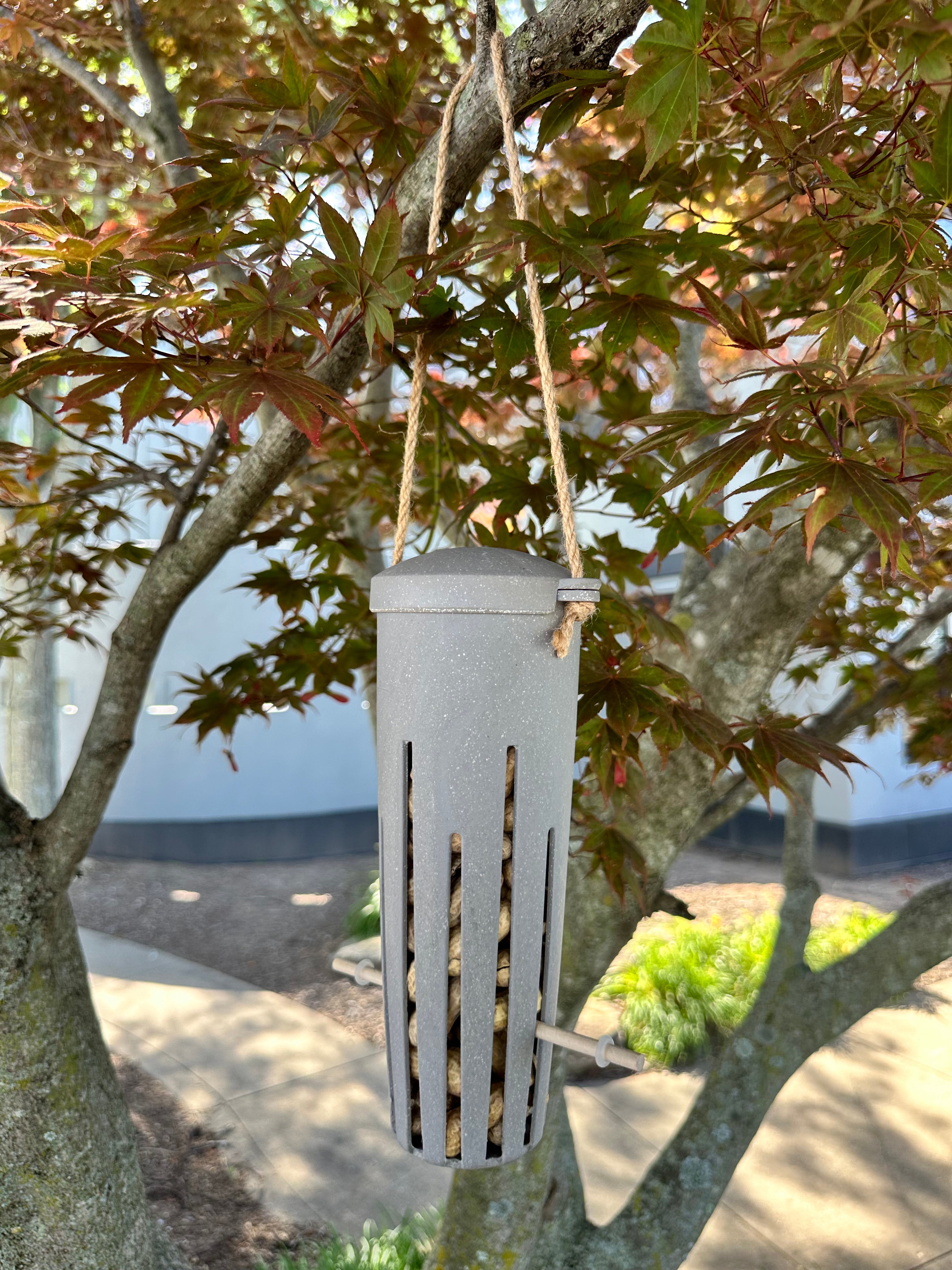 Peanut Feeder - Straw