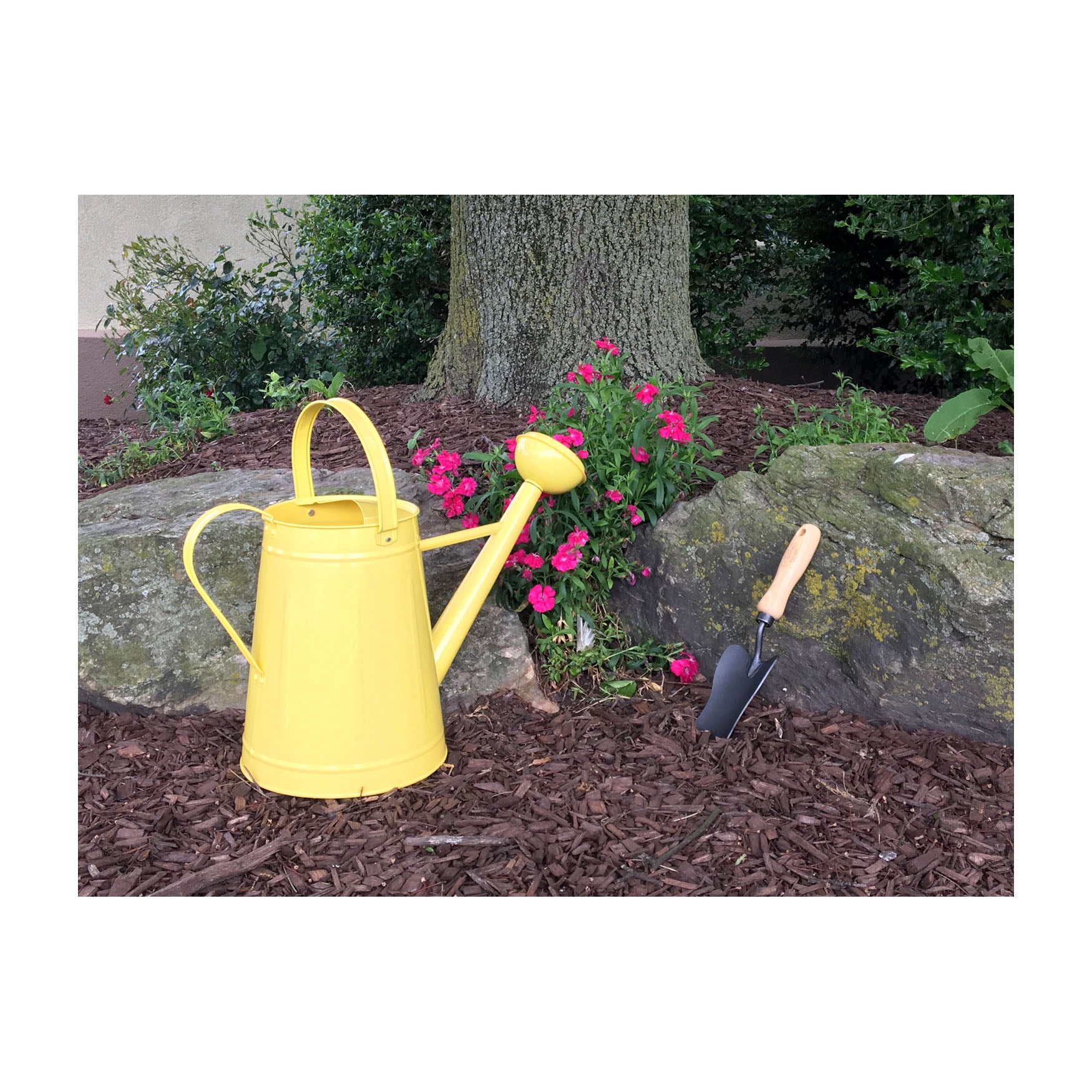 Metal Watering Can - 2.1 gal Yellow