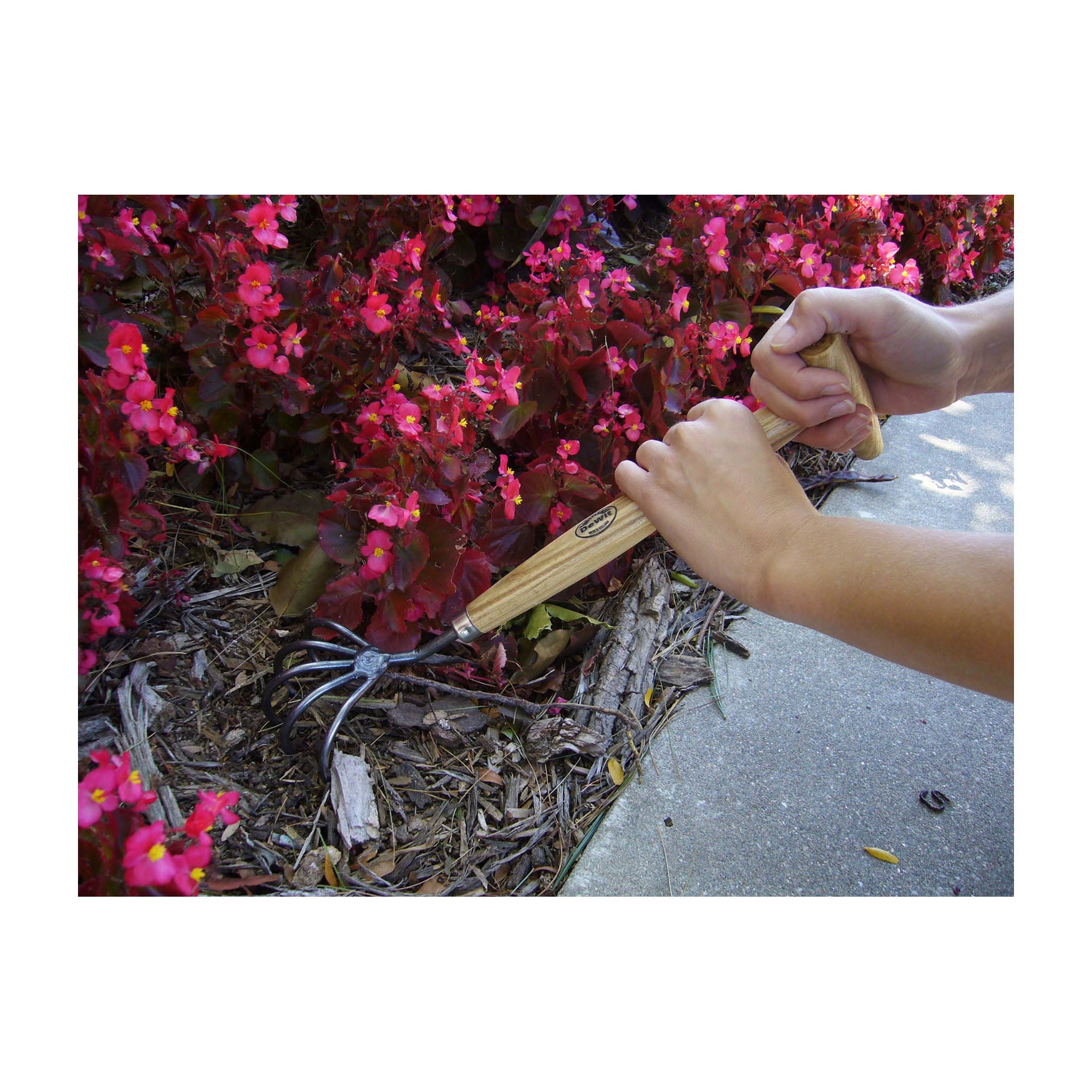 DeWit Cultivator - 5 Tine with P-Grip