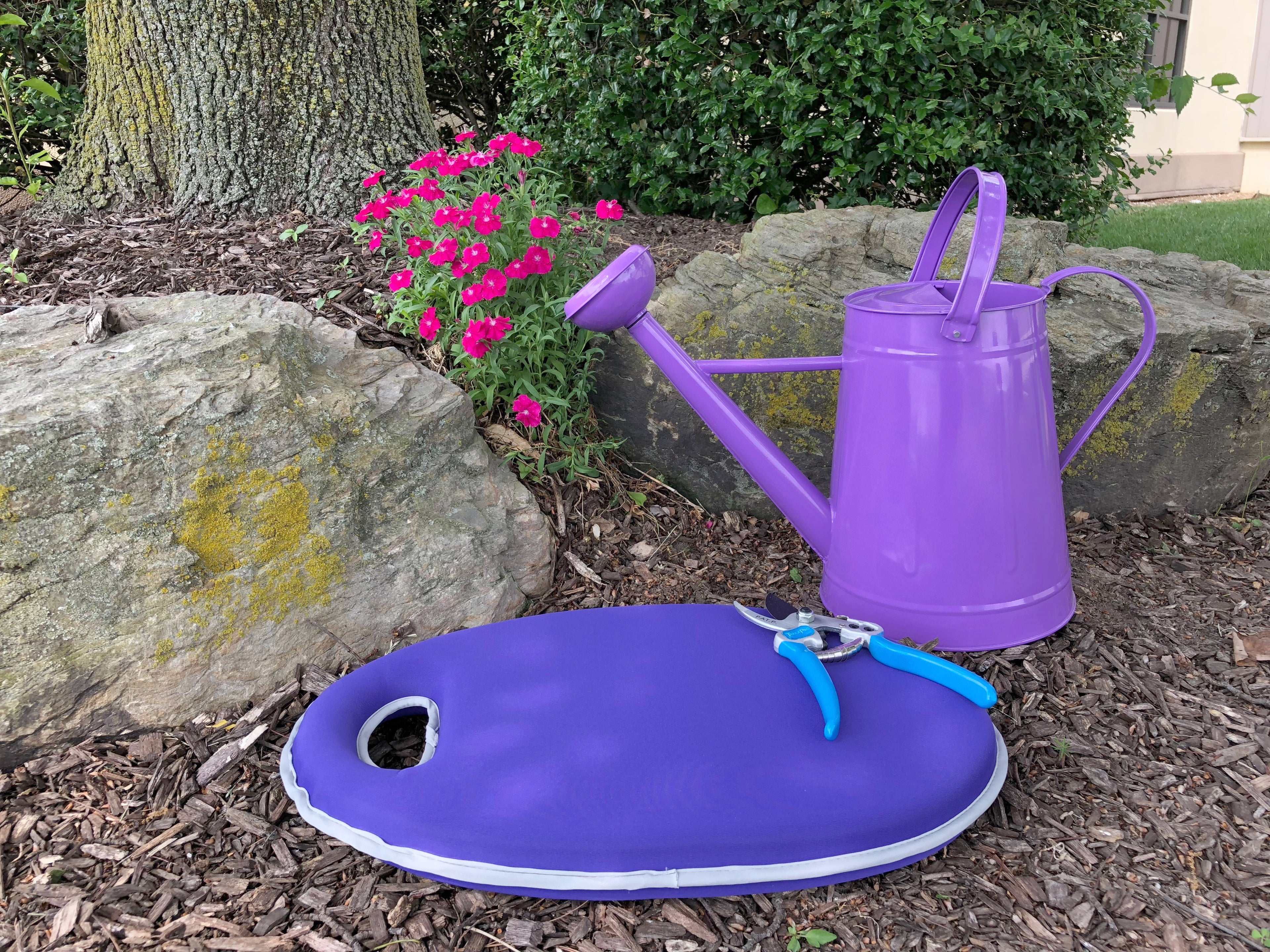 Metal Watering Can &amp; Memory Foam Kneel Cushion - 2.1 gal Violet